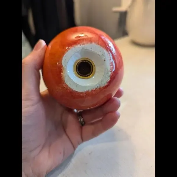 Vintage Jay Apple Ceramic Salt & Pepper Shaker - Picture 3 of 4